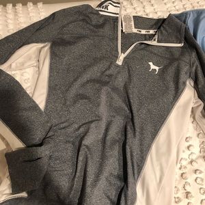 Quarter Zip VS pull over